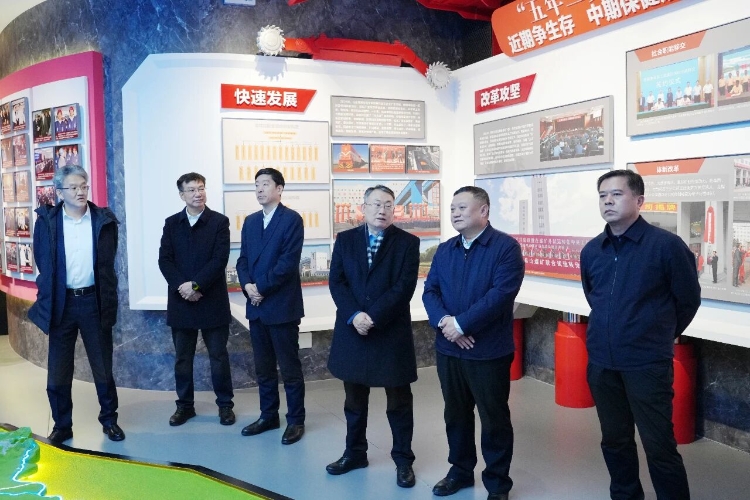 ΢��ͼƬ_2025-12-18_212301_185